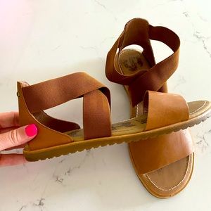 LIKE NEW Sorel Tan Ella™ Leather Sandal size 9
